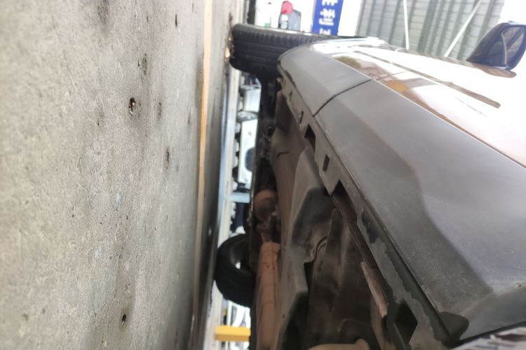 Used Land Rover Discovery Sport 2017 2.0T HSE Left Side Sill