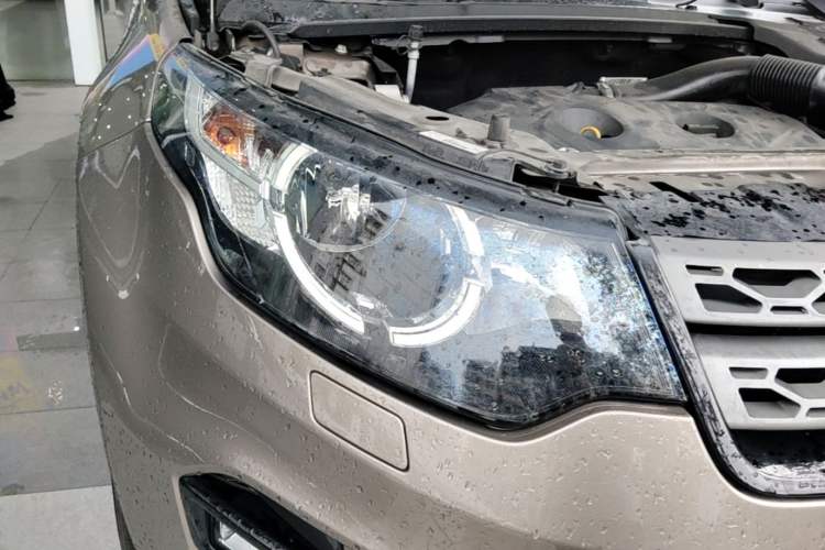 Used Land Rover Discovery Sport 2017 2.0T PURE Right Front Headlight