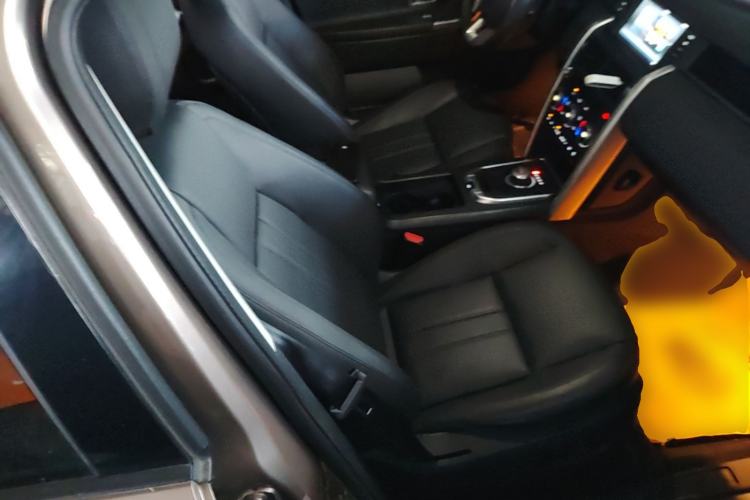 Used Land Rover Discovery Sport 2017 2.0T SE Right Front Seat