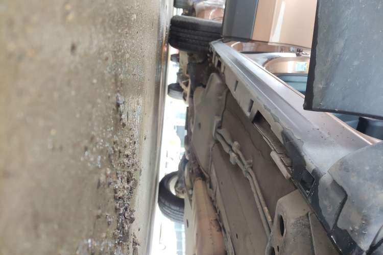 Used Land Rover Discovery Sport 2017 2.0T HSE Right Side Sill
