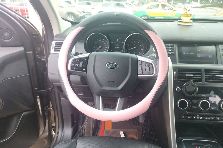 Used Land Rover Discovery Sport 2017 2.0T SE Steering Wheel