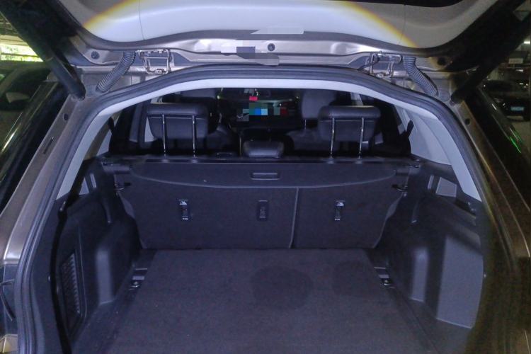 Used Land Rover Discovery Sport 2017 2.0T SE Trunk