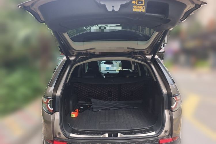 Used Land Rover Discovery Sport 2017 2.0T SE Trunk