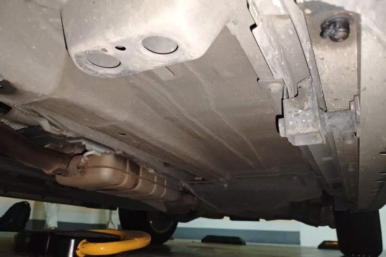 Used Land Rover Discovery Sport 2017 2.0T HSE Chassis Front Left