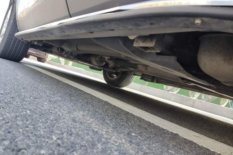 Used Land Rover Discovery Sport 2017 2.0T SE Chassis Rear Left