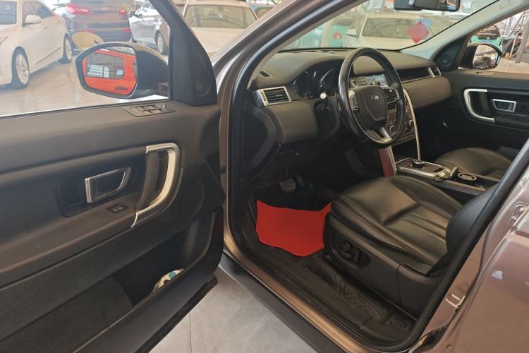 Used Land Rover Discovery Sport 2017 2.0T SE Driver Seat