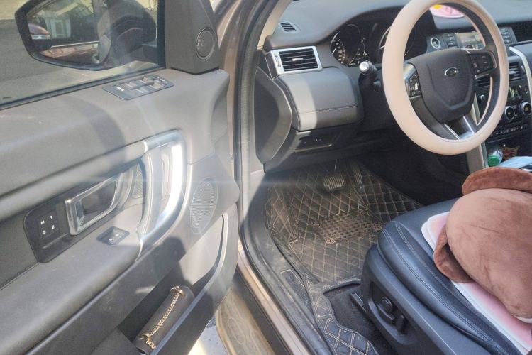 Used Land Rover Discovery Sport 2017 2.0T HSE Driver Seat