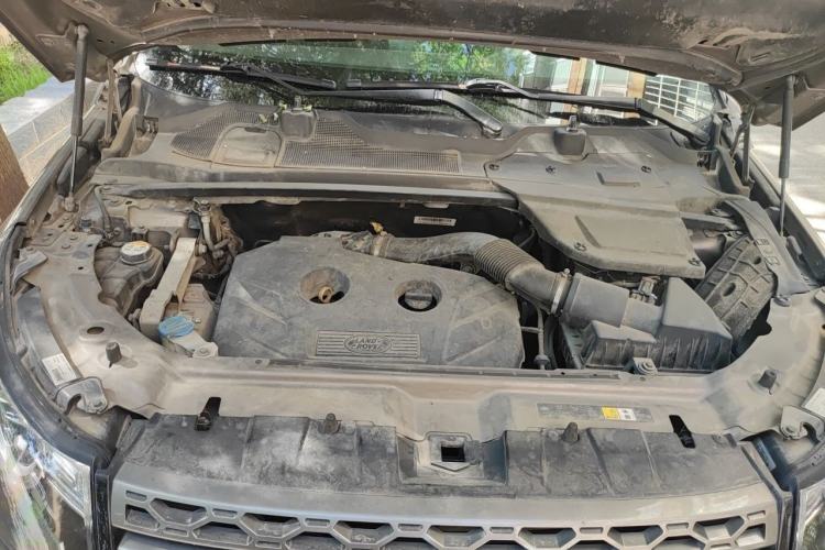 Used Land Rover Discovery Sport 2017 2.0T SE Engine Bay