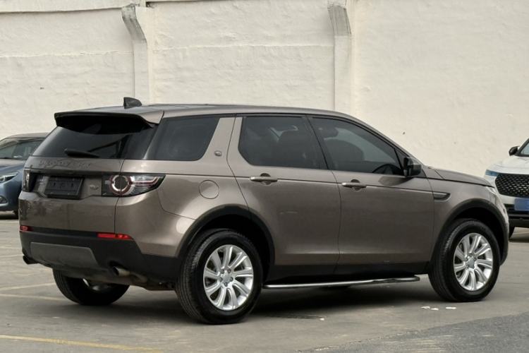 Used Land Rover Discovery Sport 2017 2.0T SE Exterior 10