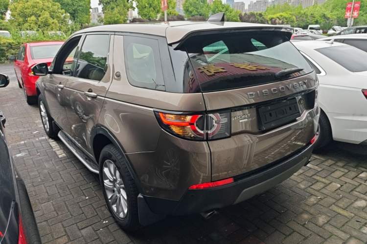 Used Land Rover Discovery Sport 2017 2.0T SE Exterior 2