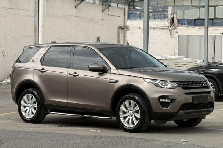 Used Land Rover Discovery Sport 2017 2.0T SE Exterior 3