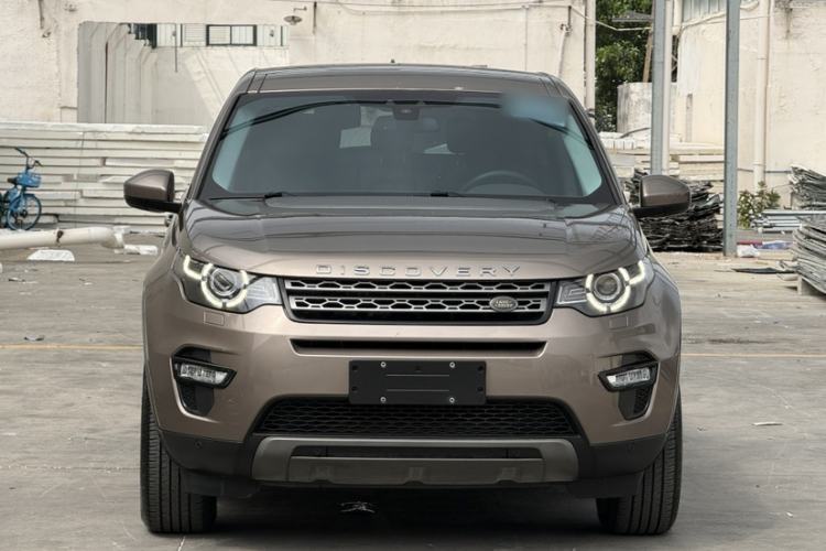 Used Land Rover Discovery Sport 2017 2.0T SE Exterior 4