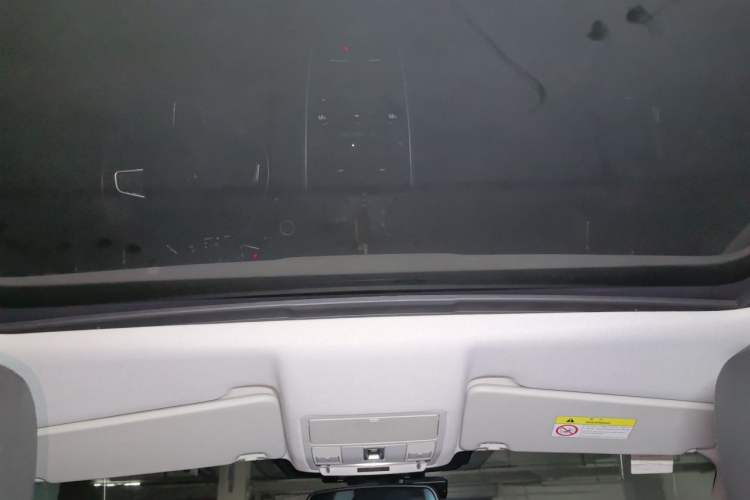 Used Land Rover Discovery Sport 2017 2.0T SE Headliner