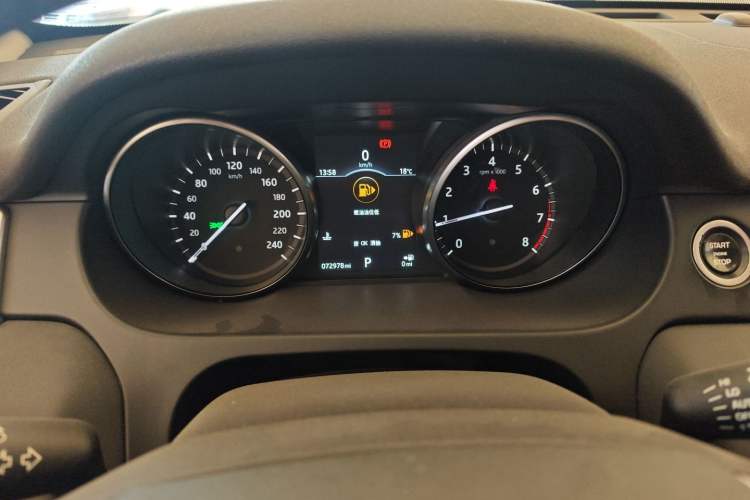 Used Land Rover Discovery Sport 2017 2.0T SE Instrument Cluster