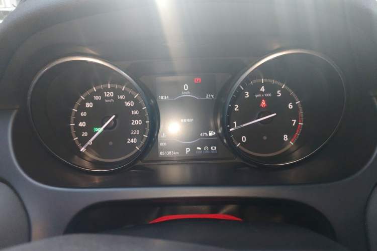 Used Land Rover Discovery Sport 2017 2.0T SE Instrument Cluster