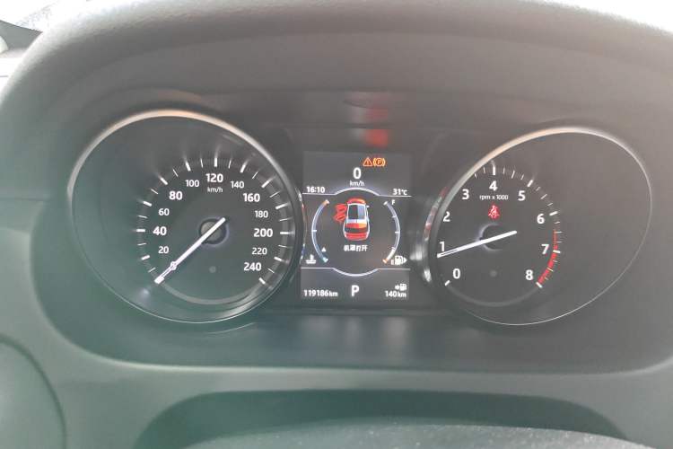Used Land Rover Discovery Sport 2017 2.0T SE Instrument Cluster
