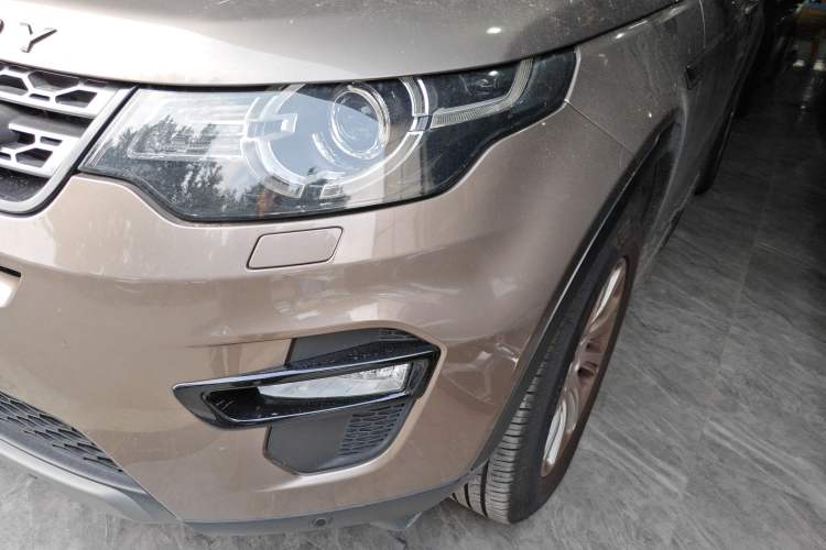 Used Land Rover Discovery Sport 2017 2.0T SE Left Front Headlight