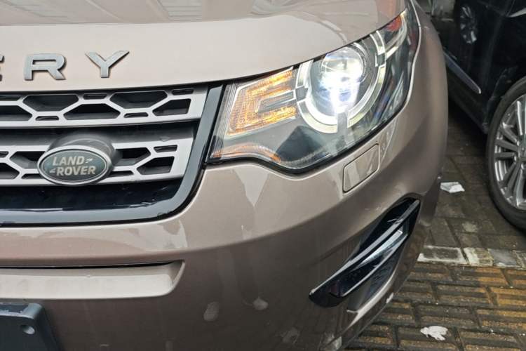 Used Land Rover Discovery Sport 2017 2.0T SE Left Front Headlight