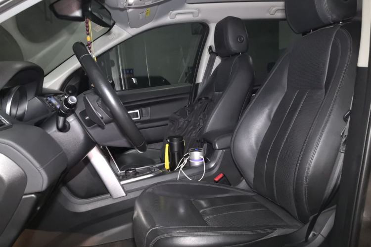Used Land Rover Discovery Sport 2017 2.0T SE Left Front Seat