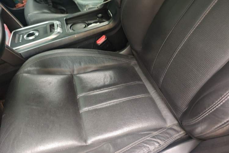 Used Land Rover Discovery Sport 2017 2.0T Cool Black Limited Edition Left Front Seat