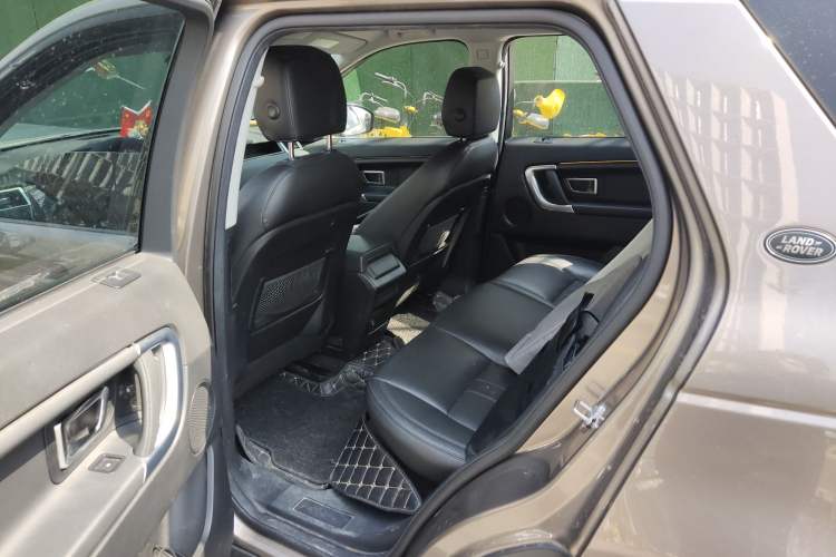 Used Land Rover Discovery Sport 2017 2.0T SE Left Rear Seat