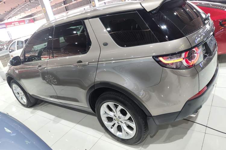 Used Land Rover Discovery Sport 2017 2.0T HSE Left Side