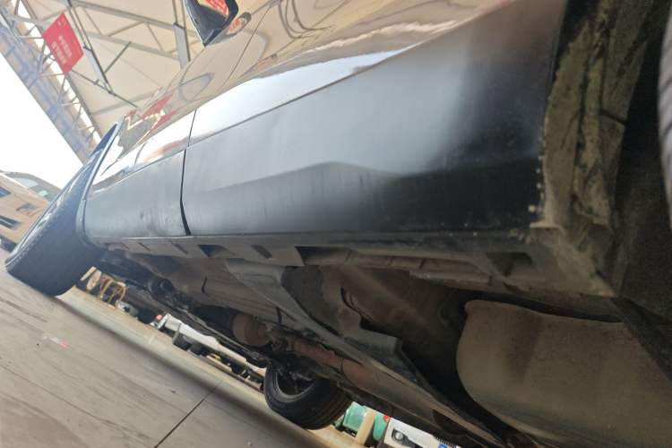 Used Land Rover Discovery Sport 2017 2.0T SE Left Side Sill
