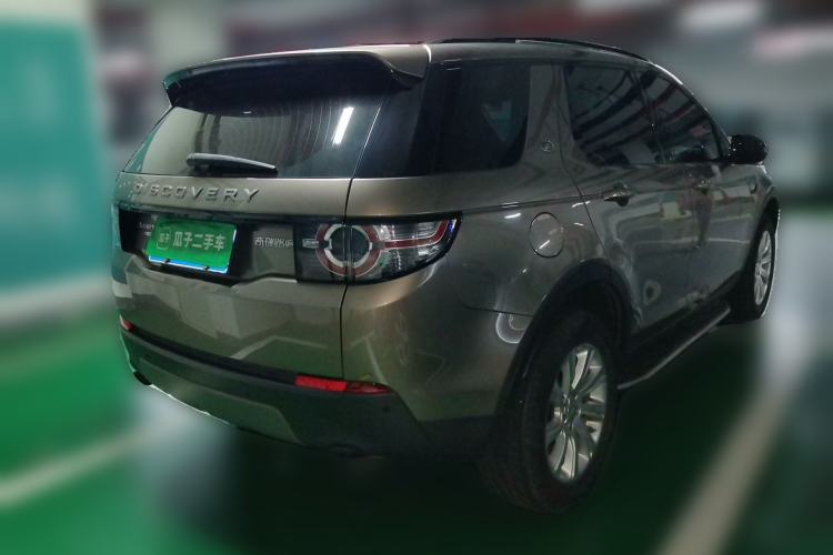 Used Land Rover Discovery Sport 2017 2.0T SE Rear Right 45 Deg