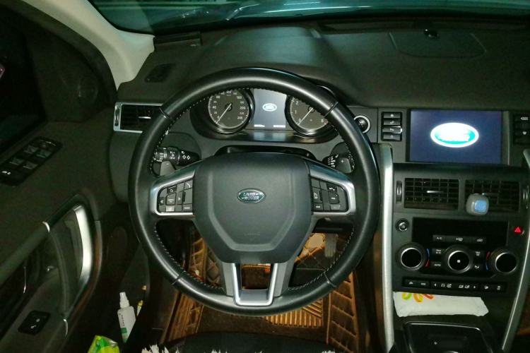 Used Land Rover Discovery Sport 2017 2.0T SE Steering Wheel