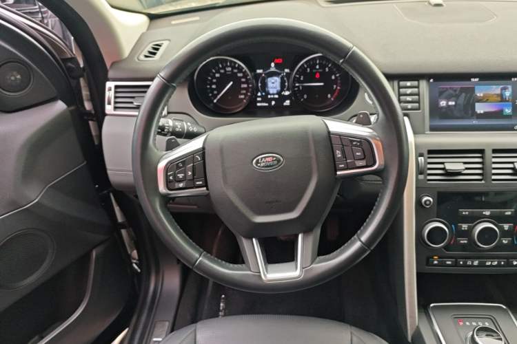 Used Land Rover Discovery Sport 2017 2.0T SE Steering Wheel