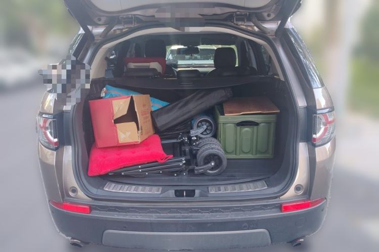 Used Land Rover Discovery Sport 2017 2.0T SE Trunk
