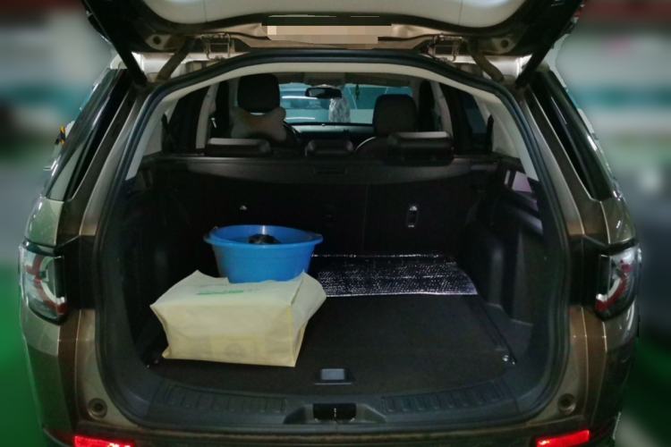 Used Land Rover Discovery Sport 2017 2.0T SE Trunk