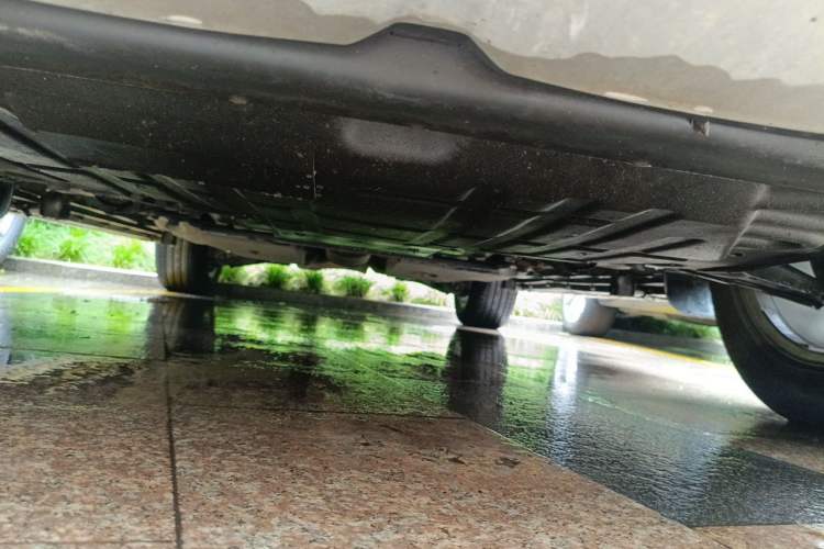 Used Land Rover Discovery Sport 2017 2.0T PURE Chassis Front