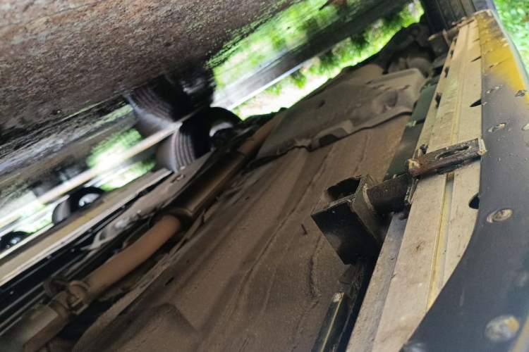 Used Land Rover Discovery Sport 2017 2.0T PURE Chassis Front Right
