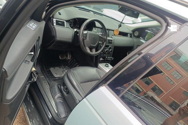 Used Land Rover Discovery Sport 2017 2.0T PURE Driver Seat