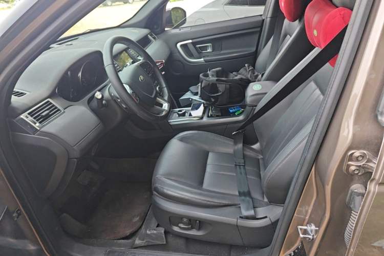 Used Land Rover Discovery Sport 2017 2.0T Cool Black Limited Edition Left Front Seat
