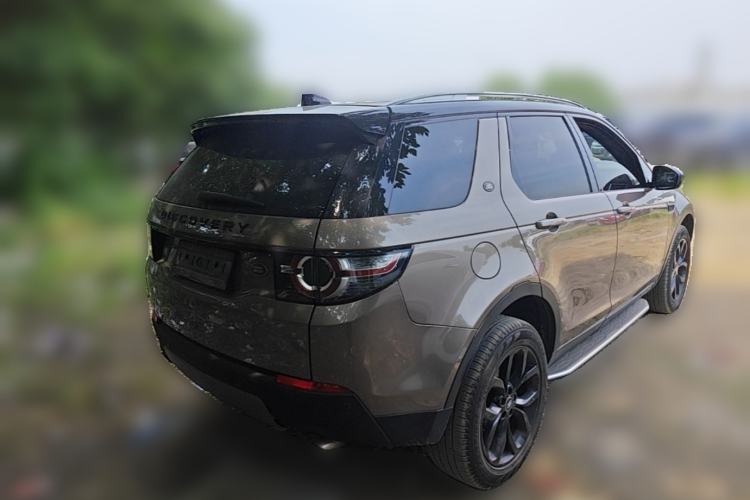 Used Land Rover Discovery Sport 2017 2.0T Cool Black Limited Edition Rear Right 45 Deg