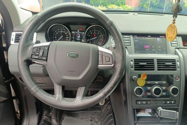 Used Land Rover Discovery Sport 2017 2.0T PURE Steering Wheel