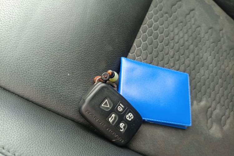 Used Land Rover Discovery Sport 2017 2.0T PURE Vehicle Key