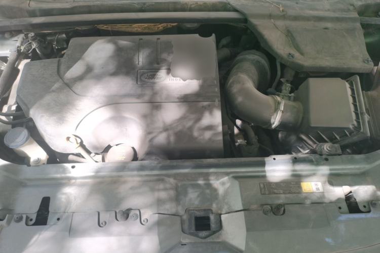 Used Land Rover Discovery Sport 2017 2.0T PURE Engine Bay