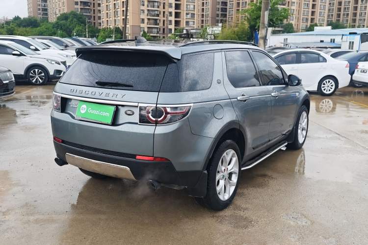 Used Land Rover Discovery Sport 2017 2.0T HSE Exterior 3