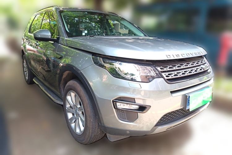 Used Land Rover Discovery Sport 2017 2.0T SE Front Right 45 Deg
