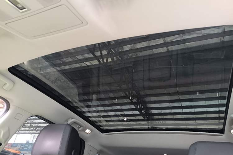 Used Land Rover Discovery Sport 2017 2.0T HSE Headliner