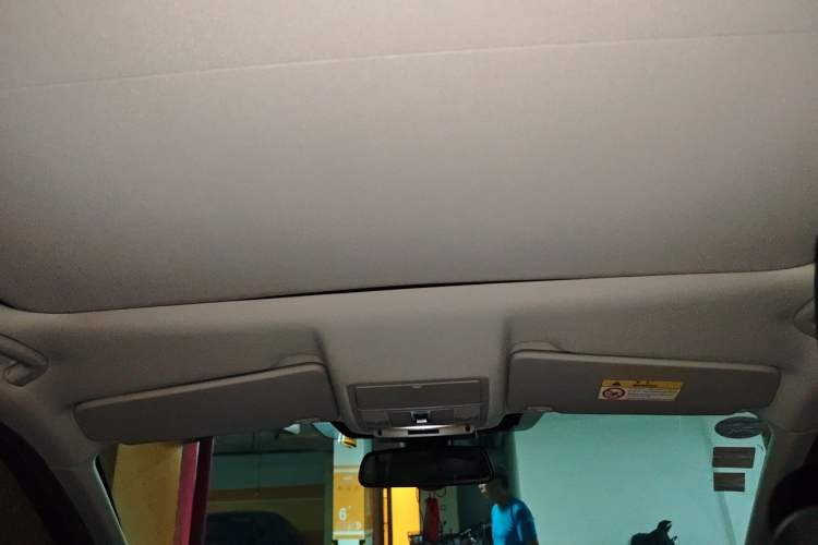 Used Land Rover Discovery Sport 2017 2.0T SE Headliner