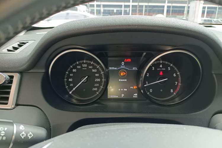 Used Land Rover Discovery Sport 2017 2.0T HSE Instrument Cluster