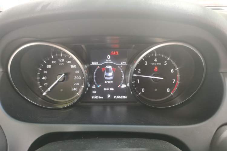 Used Land Rover Discovery Sport 2017 2.0T PURE Instrument Cluster