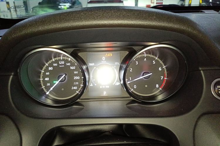 Used Land Rover Discovery Sport 2017 2.0T SE Instrument Cluster