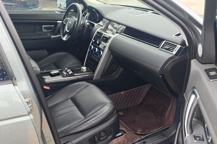 Used Land Rover Discovery Sport 2017 2.0T HSE Interior 5