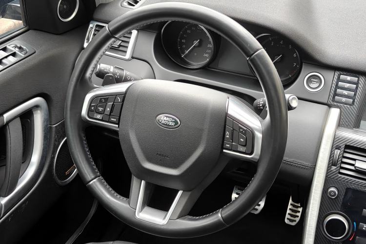 Used Land Rover Discovery Sport 2017 2.0T SE Interior 8