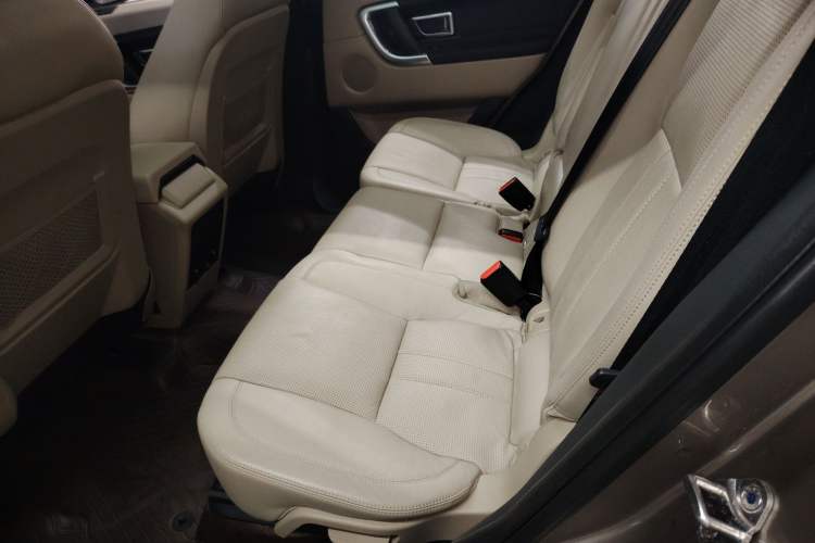 Used Land Rover Discovery Sport 2017 2.0T HSE Left Rear Seat